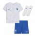 Frankrike Kingsley Coman #20 Replika babykläder Bortaställ Barn VM 2022 Kortärmad (+ korta byxor)